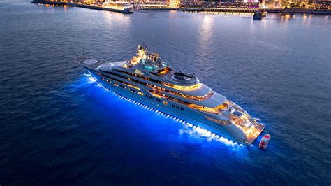 biggest yacht in the world owner